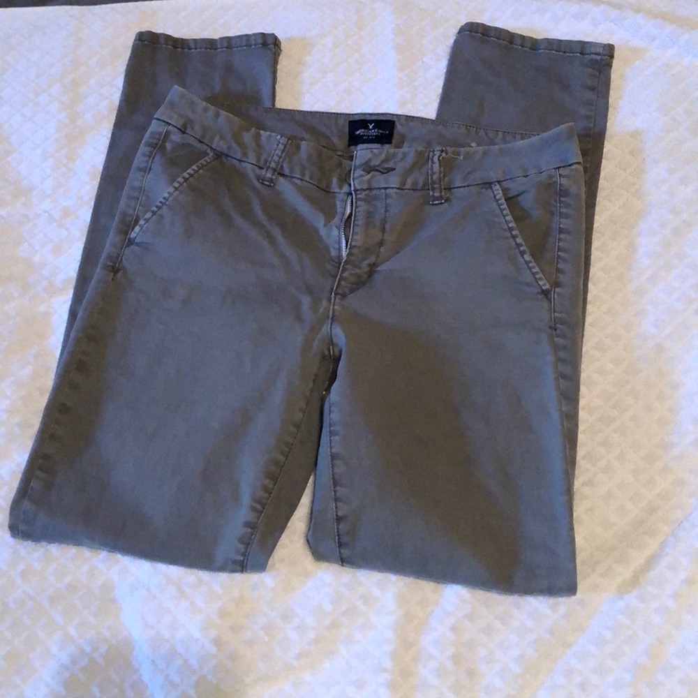 Women’s skinny chinos